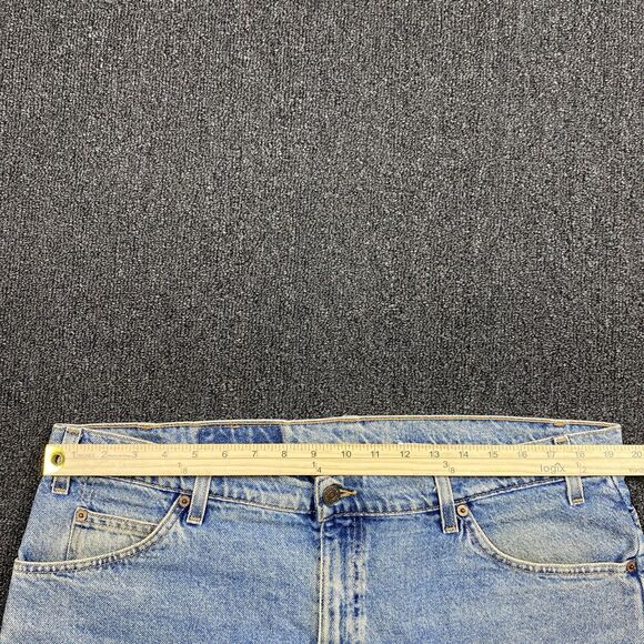 Vintage Levi’s Mens Black Tab Jeans Relaxed Straight Leg Light Washed Size 40x29 - Picture 3 of 7